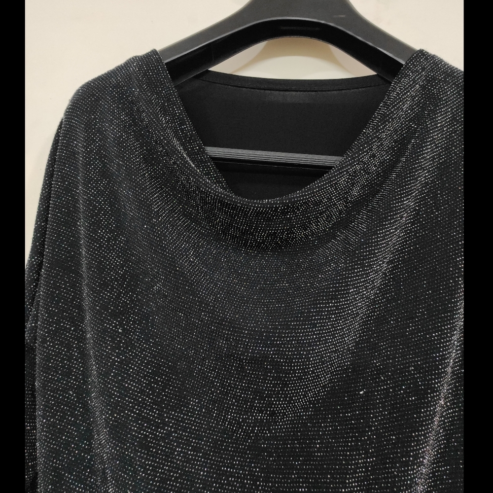BLACK SHIMMER TOP - Picture 3 of 7